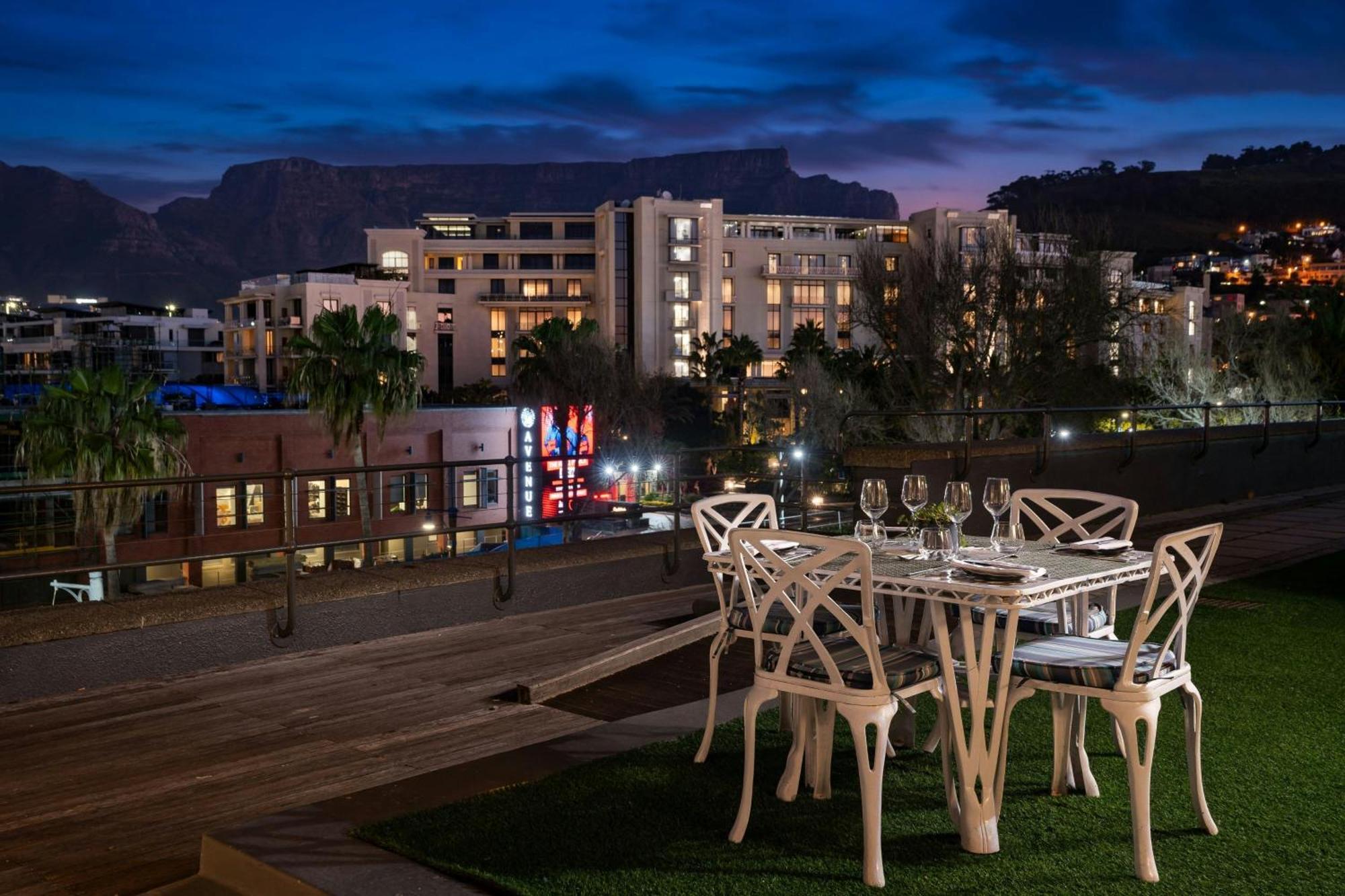 protea-hotel-by-marriott-cape-town-waterfront-breakwater-lodge